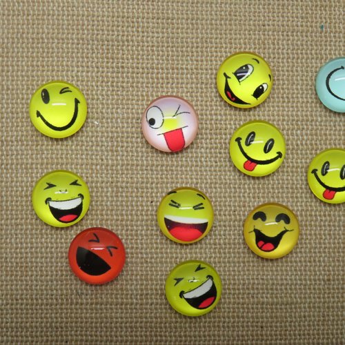 Cabochons emoji smiley dôme en verre 12mm - lot de 10