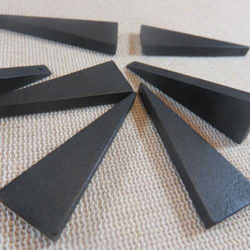 Perles triangle pendentif en bois noir 41mmx14mm - lot de 6