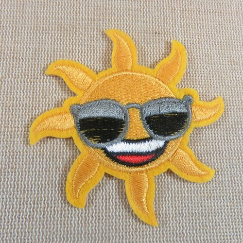 Patch écusson soleil thermocollant appliqué brodé soleil à lunette sourire