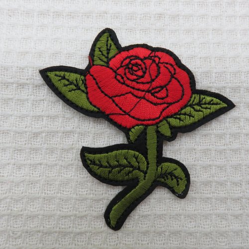 Ecusson fleur rose rouge thermocollant - patch appliqué brodé rose rouge