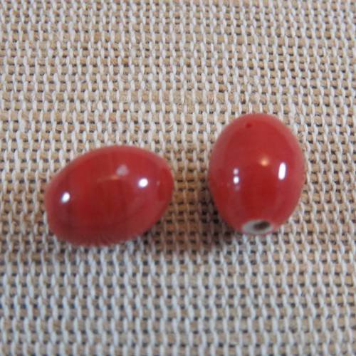 Perles céramique ovale rouge 10mm - lot de 2