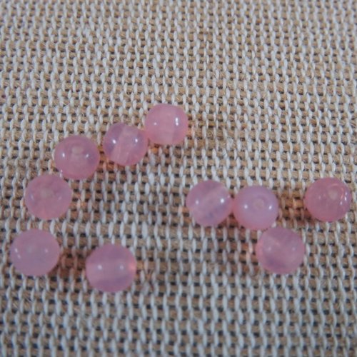 Perles verre rose ronde 4mm - lot de 30