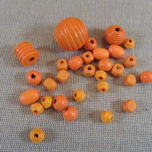Perles en bois orange diverses forme - lot de 30