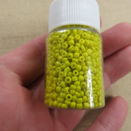 Perles de rocaille 2mm jaune - ensemble de 200 perles environ