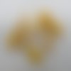 Perles triangle en bois jaune 41mm pendentif géométrique - lot de 6