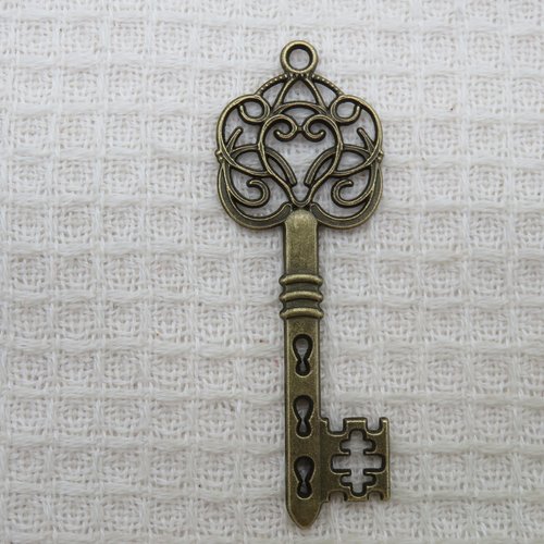 Pendentif clé steampunk métal couleur bronze 61mm