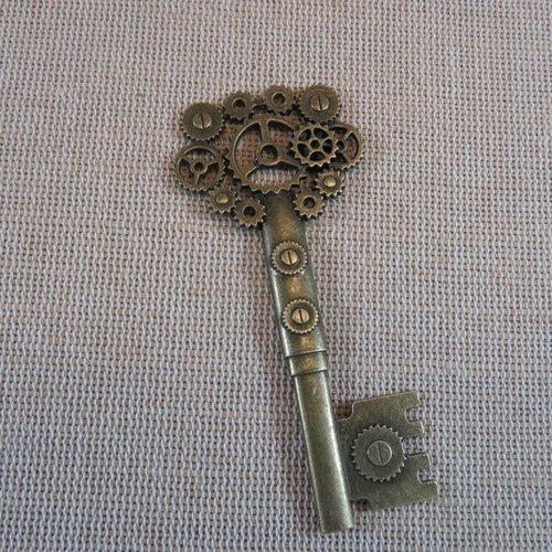 Pendentif clé steampunk métal couleur bronze 72mm