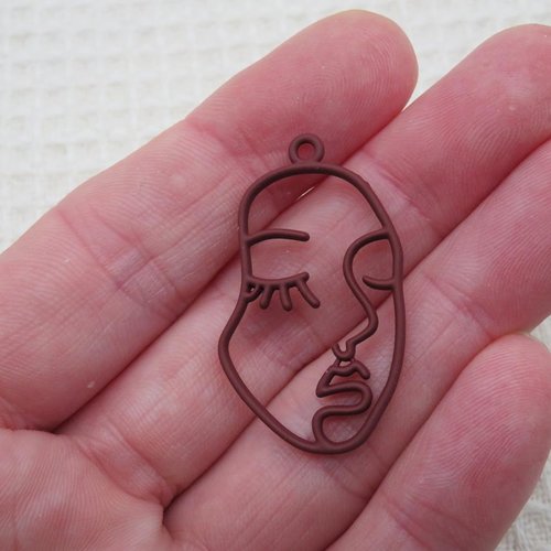 Pendentif visage rouge foncé 38mm, breloque profil femme métal