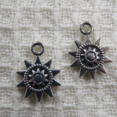 Breloques soleil argenté 16mm pendentif en métal - lot de 2
