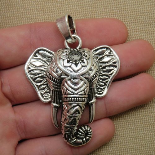 Grand pendentif éléphant hindou ganesh argenté vieilli 65mm en métal