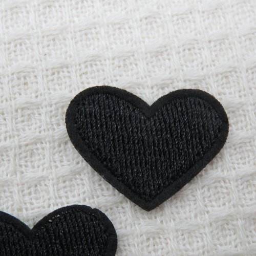 Patch écusson cœur noir thermocollant - lot de 2