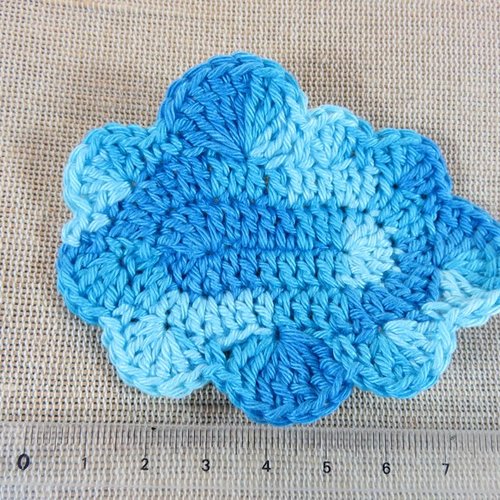 Écusson nuage bleu à coudre patch en coton au crochet