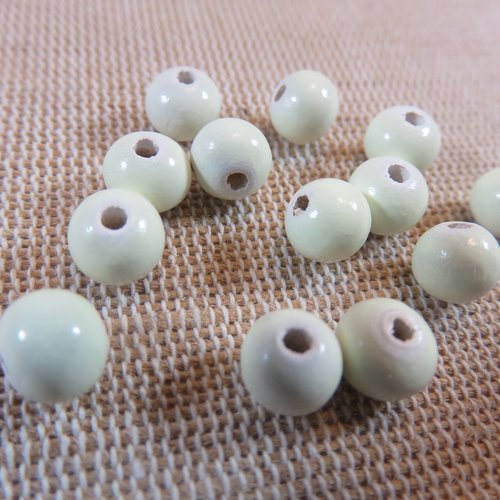 Perles en bois vert clair 7mm - lot de 15