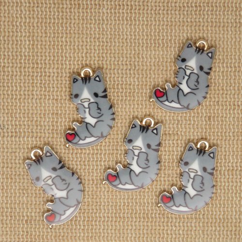 Breloques chat gris émaillé 21mm cœur rouge apprêt pour bijoux - lot de 5