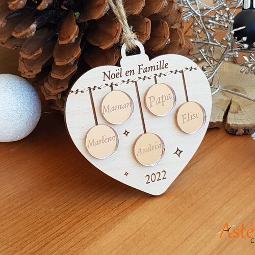 Boule de noël cœur personnalisée - bois miroir acrylique famille prénoms joyeux noêl - noël en famille