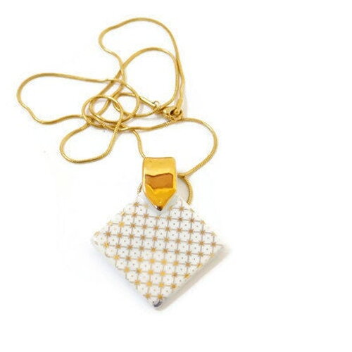 Bijou en porcelaine de limoges