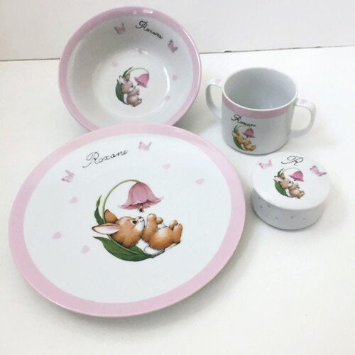 Assiette enfant personnalisable - le lapin à la fleur