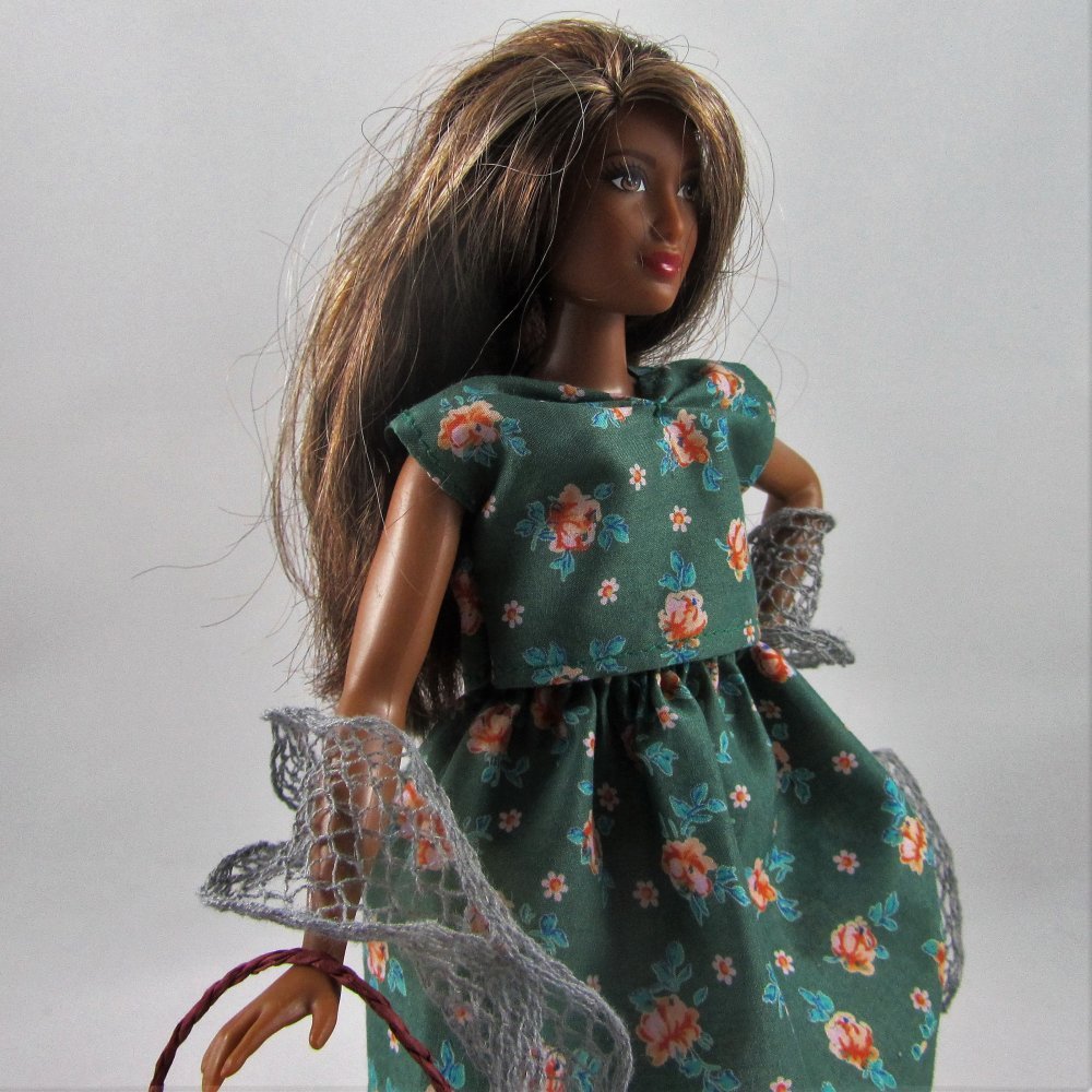 Barbie Fashionistas Brune avec grenouillère à pois Barbie