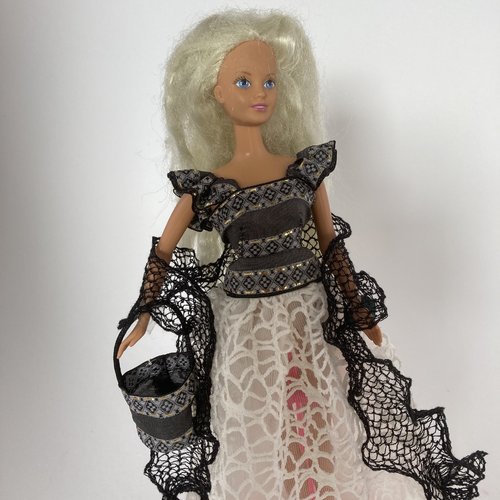 Vêtements pour poupée barbie - "robe longue de fête"