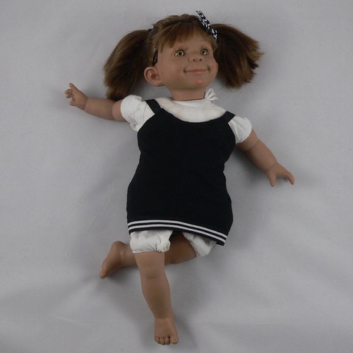 Vêtements pour poupée 36cm, corps souple en tissu - "petite robe noire"
