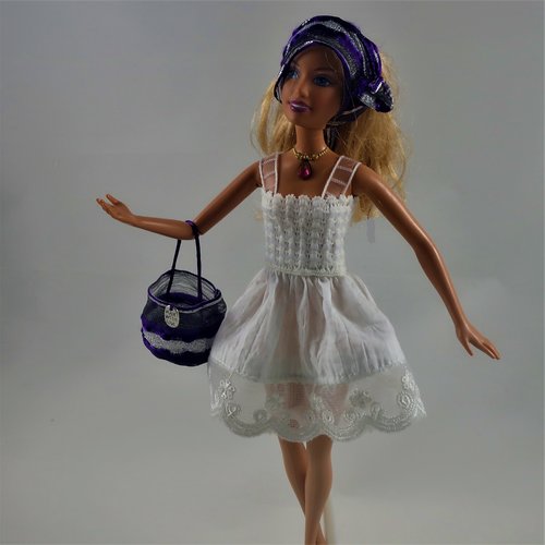 Vêtements pour poupée barbie - "ma petite robe blanche"