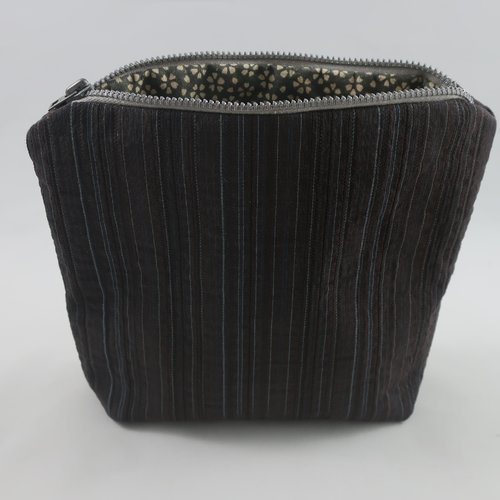 Trousse doublée, trousse de toilette
