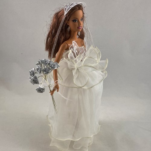 Vêtements pour poupée barbie - "robe de mariée"