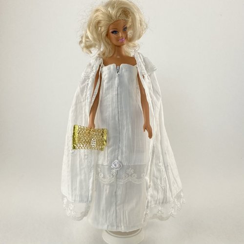 Vêtements pour poupée barbie - "tenue de cérémonie"