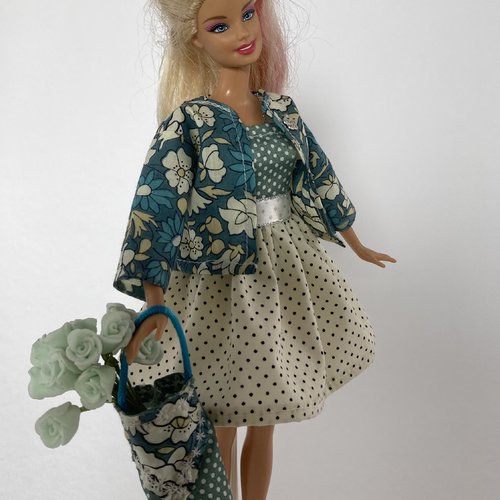 Vêtements pour poupée barbie - "la petite robe à pois"