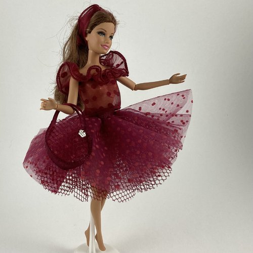 Vêtement pour poupée barbie - "tenue de fête"