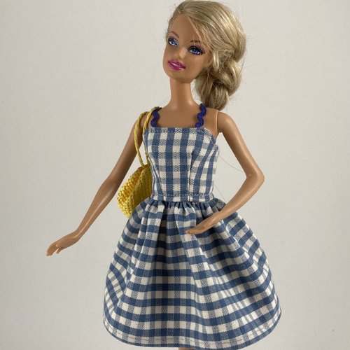 Vêtement pour poupée barbie - "la petite robe vichy"
