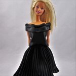 Vêtements pour poupée barbie - petit ensemble habillé noir - Un grand  marché