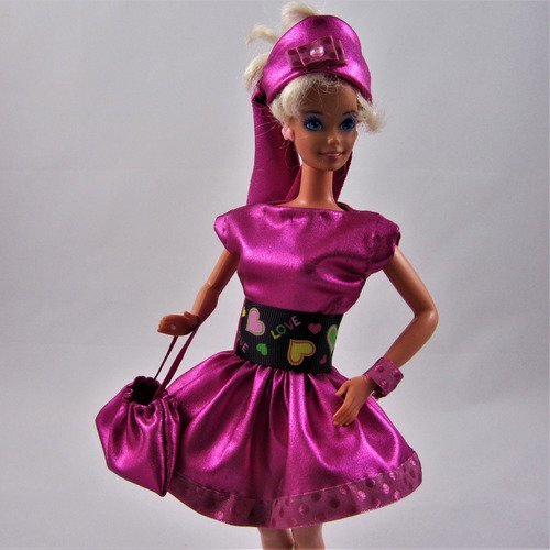 Vêtements pour poupée barbie - "pour aller danser..."