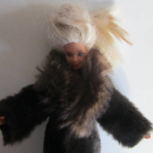 Vêtements pour poupée barbie - barbie part au danemark