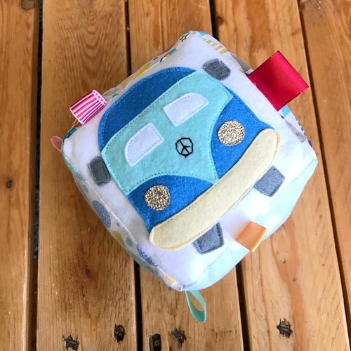 Cube de préhension peace and love, jouet en tissu, jeux de manipulation, cube en tissu, jouet bébé,cube montessori