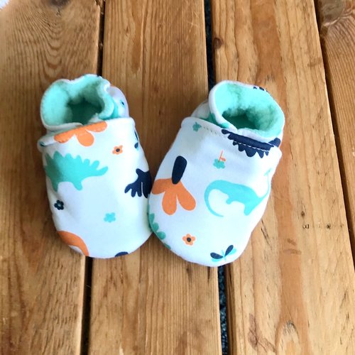 Chaussons souples origami, coton et suédine pour la semelle , chaussons bébé, chaussons de portage
