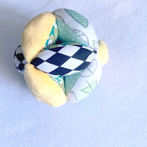 Balle de préhension montessori