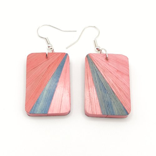 Boucles d’oreilles en marqueterie de paille – rose et bleue – pièce unique – fait main en france