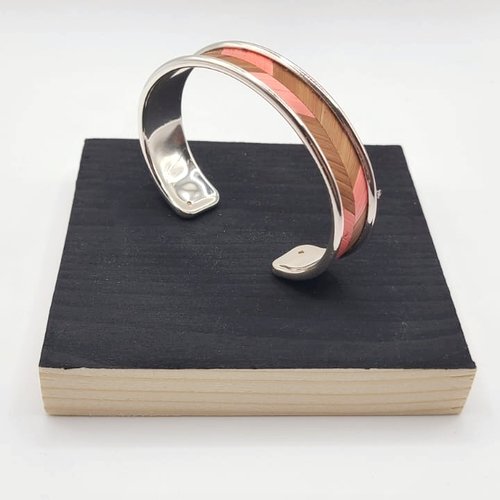 Bracelet en laiton et marqueterie de paille