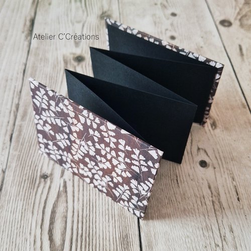 Album photos / carnet leporello { ivy } livre d'or accordéon, format paysage, feuillage noir et blanc