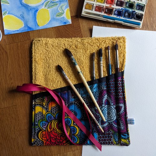 Pochette à pinceaux enroulable