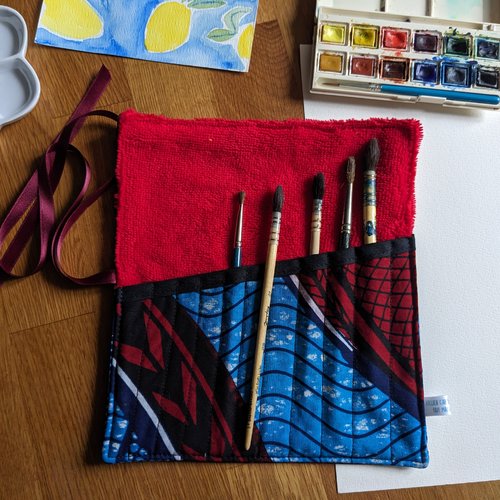 Pochette à pinceaux enroulable