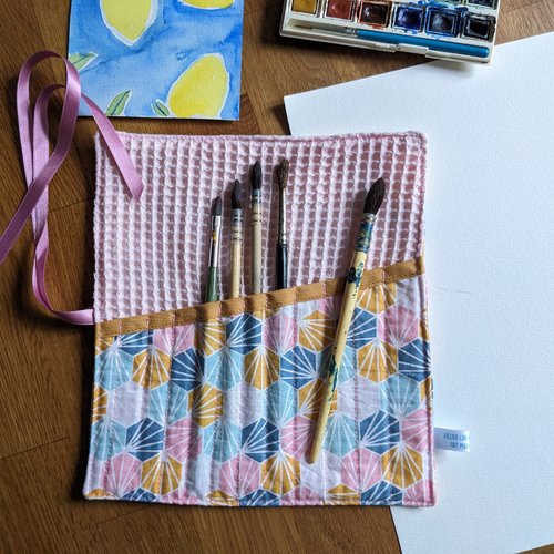 Pochette à pinceaux enroulable