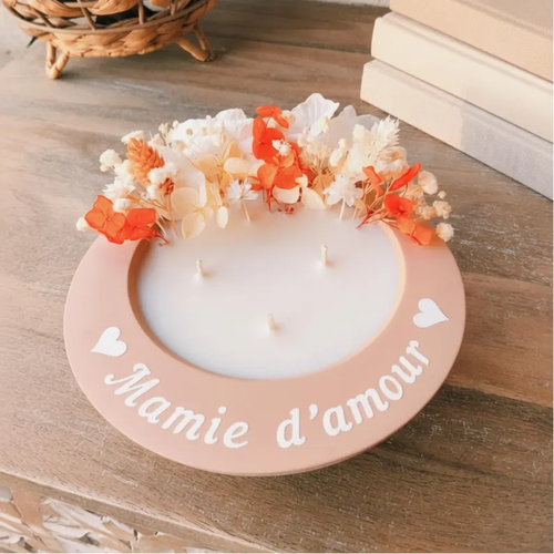 Bougie fleurs séchées personnalisée. idée cadeau maman, marraine, mamie, nounou, maîtresse, tata, tatie.