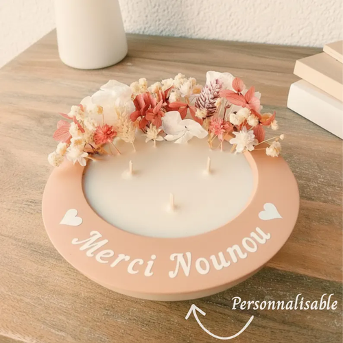 Bougie fleurs séchées personnalisée. idée cadeau maman, marraine, mamie, nounou, maîtresse, tata, tatie.