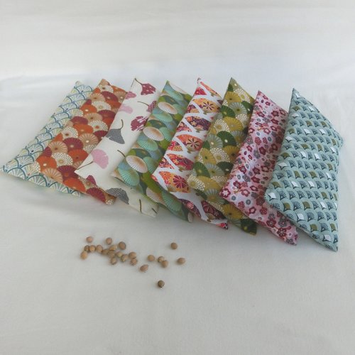 Bouillotte sèche déhoussable aux noyaux de cerises, 22 cm x 11 cm, tissu japonais, coussin chauffant relaxant, cadeau fête noël