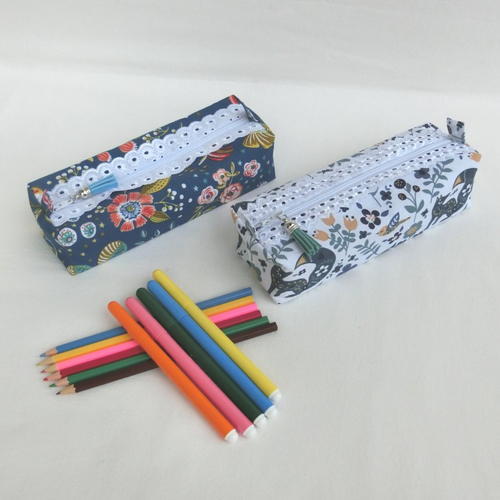 Trousse zippée à maquillage ou crayons, tissu coton et dentelle anglaise, pochette rangement accessoire école,  rentrée scolaire