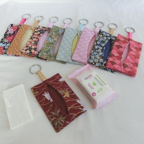 Étui à mouchoirs ou petites lingettes intimes, tissu coton, pochette porte clé nomade lavable zéro déchet, cadeau femme