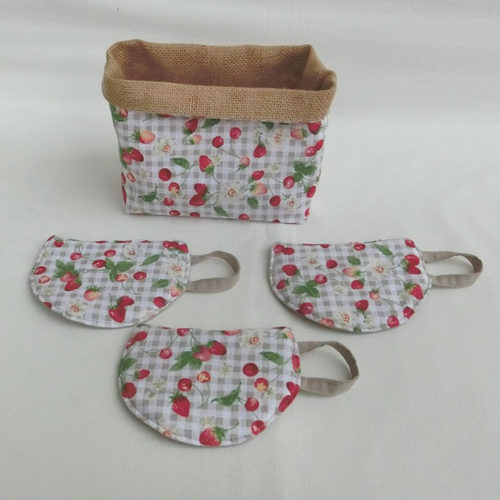 Panier et 3 sous tasse / dessous de verre, jute et tissu fruit rouge,  corbeille à pain, gâteaux, cadeau fête des mères