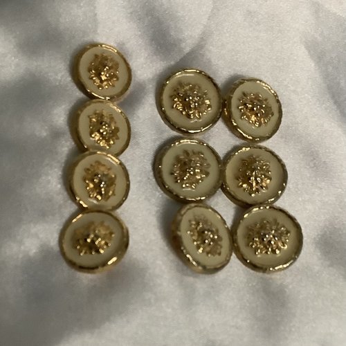 Vintage ans 80.boutons luxe.couleur d’or,blanc avec tête lion